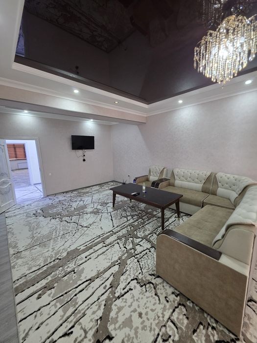 Yangi bozor oldida 3 xona