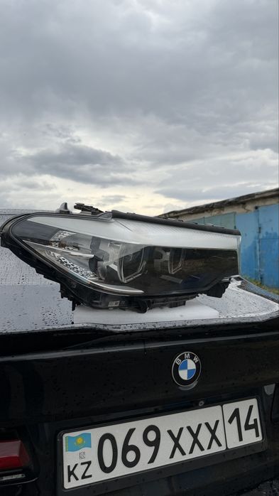 Фары, оптика на BMW G30 оригинал