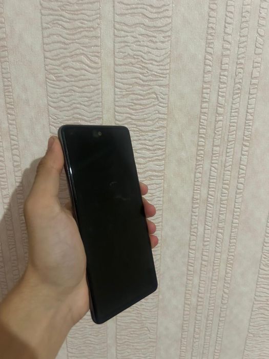 Samsung A72 128/6 гб