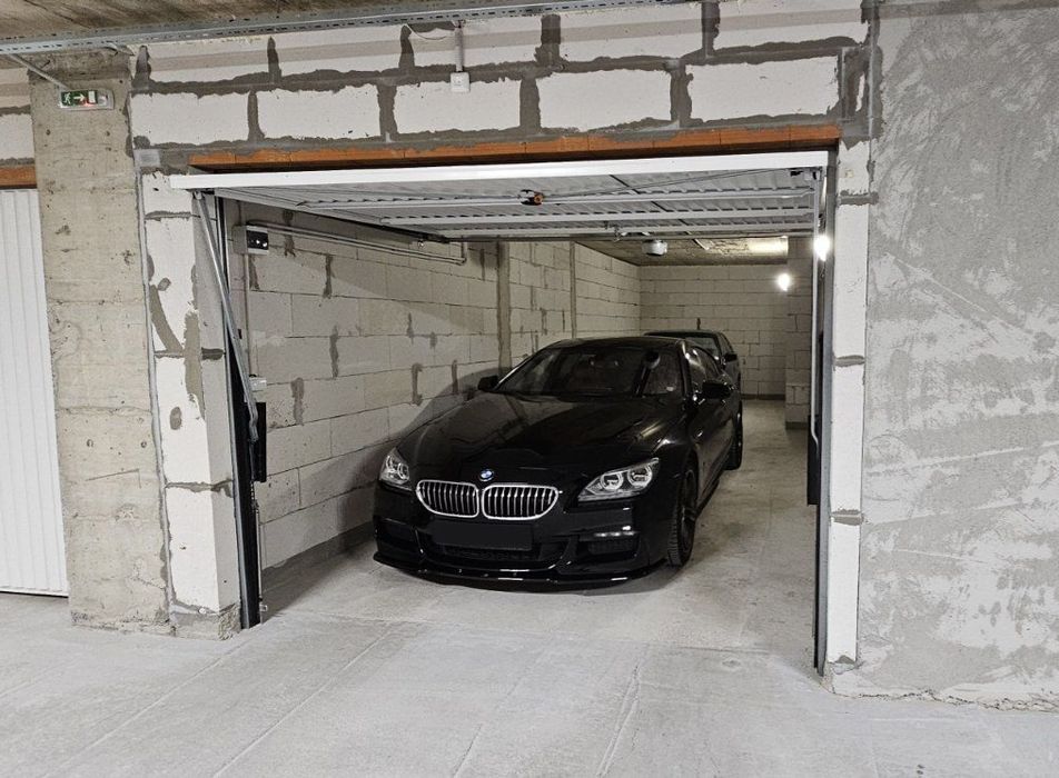 Дава се под наем Гараж / Паркомясто в Шумен, м-т Сакарка - 38 кв.м за 112.2 € - Снимка #2