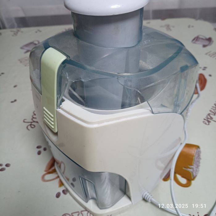 Соковыжималка  Vitek