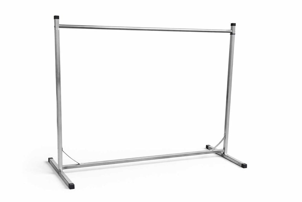 Стойка для одежды