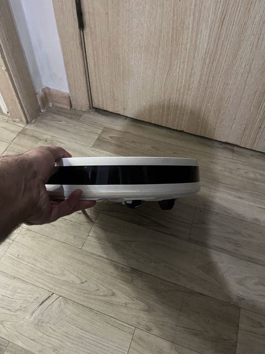 Робот пысесос продам