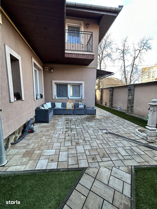 De vanzare casa 4 camere Cantemir