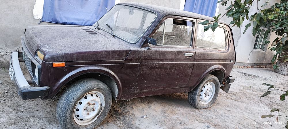 Срочно продаётся Нива в среднем состоянии