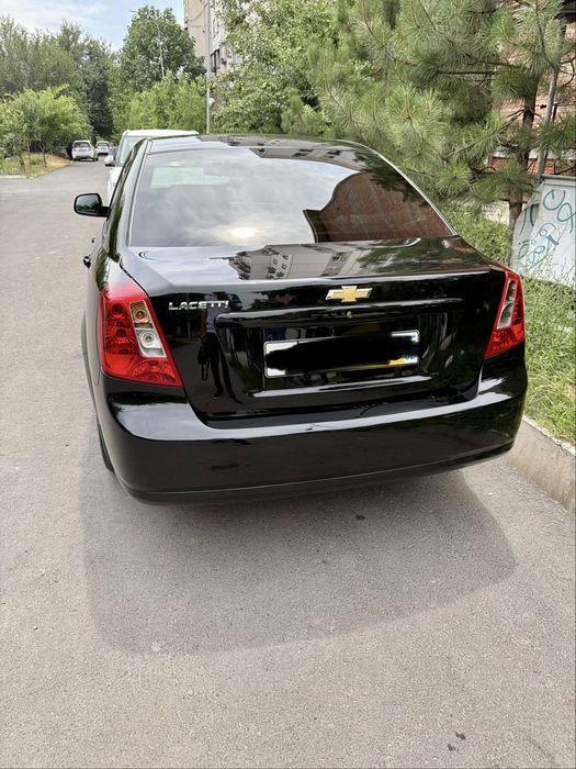 Lacetti Gentra 2023