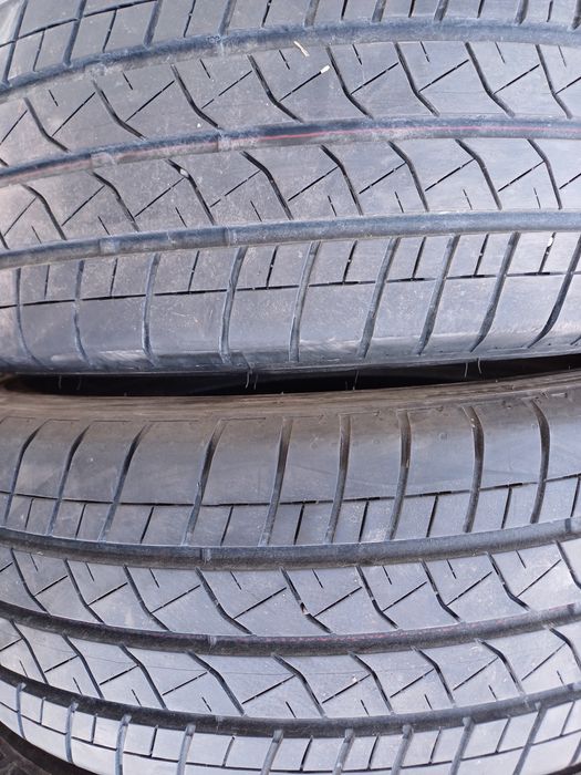 Гуми 215/65/16С  Бриджстоун