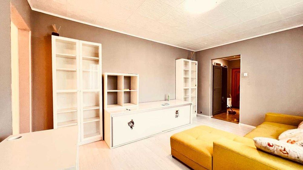 Apartament trei camere