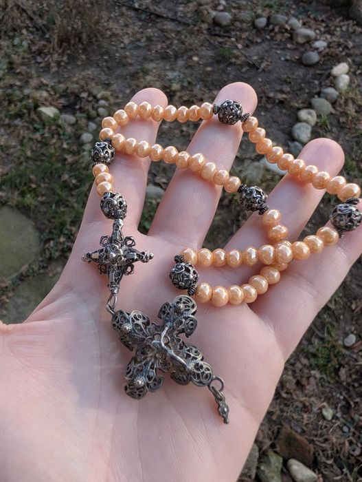 Rozariu vechi de mana din argint in filigran cu perle, copii