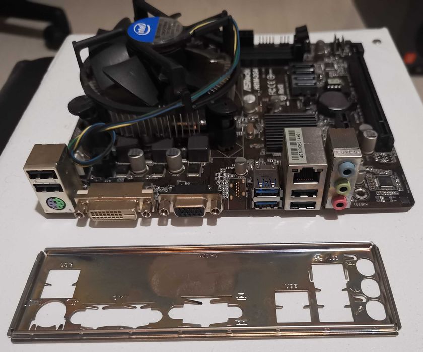 Компютър ЦЯЛ / ЧАСТИ - H81M-DG4 4th Gen Intel® LGA 1150 + G1840 2.8Ghz