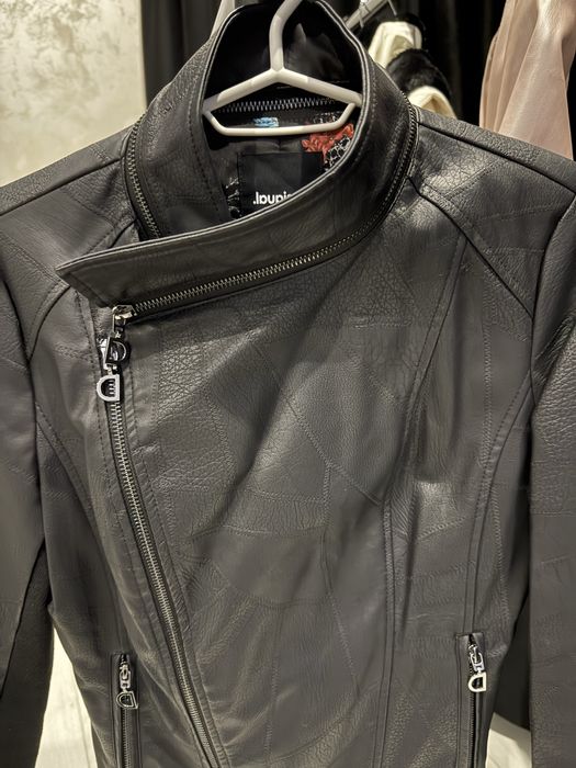 Кожено яке Desigual