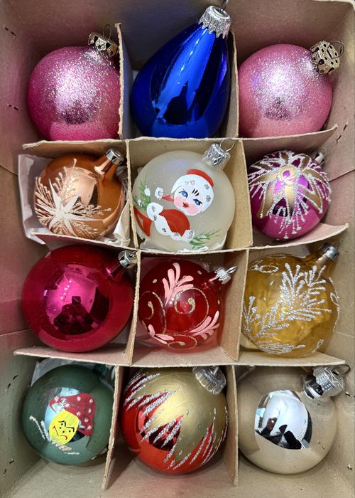 Globuri vechi pentru bradul de Craciun