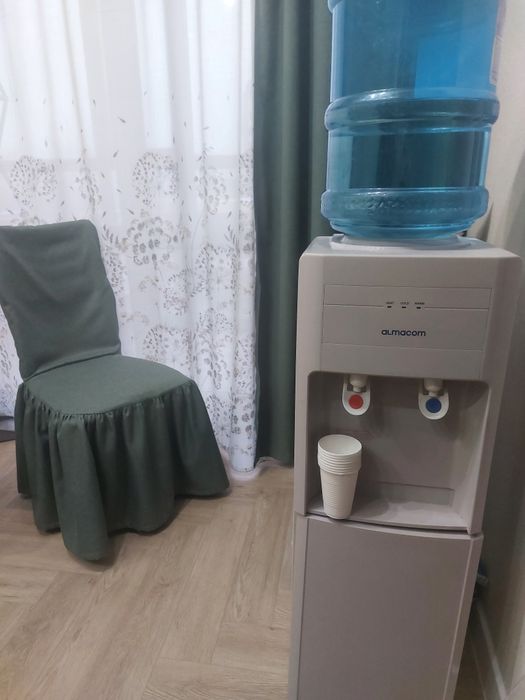 Кулер для воды напольный
