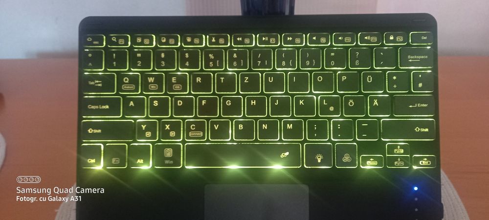 Mini Tastatura si Mouse Royal 197BT200, Wireless, Mouse, Touchpad, Ilu