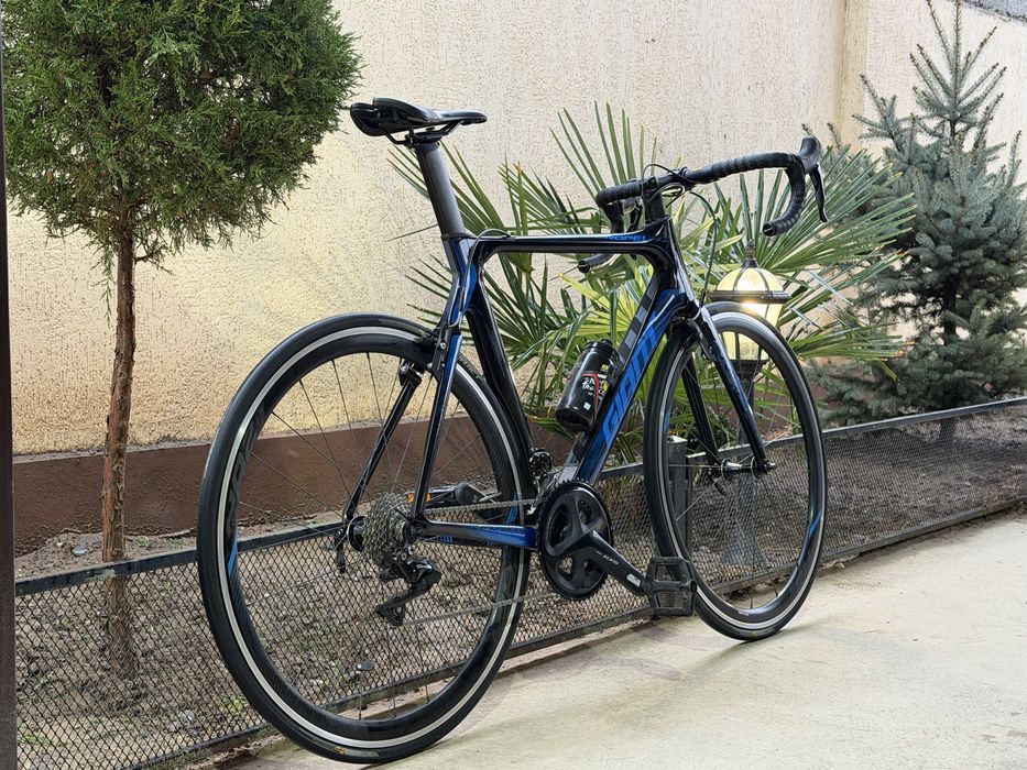 Шоссейный велосипед Giant advanced propel
