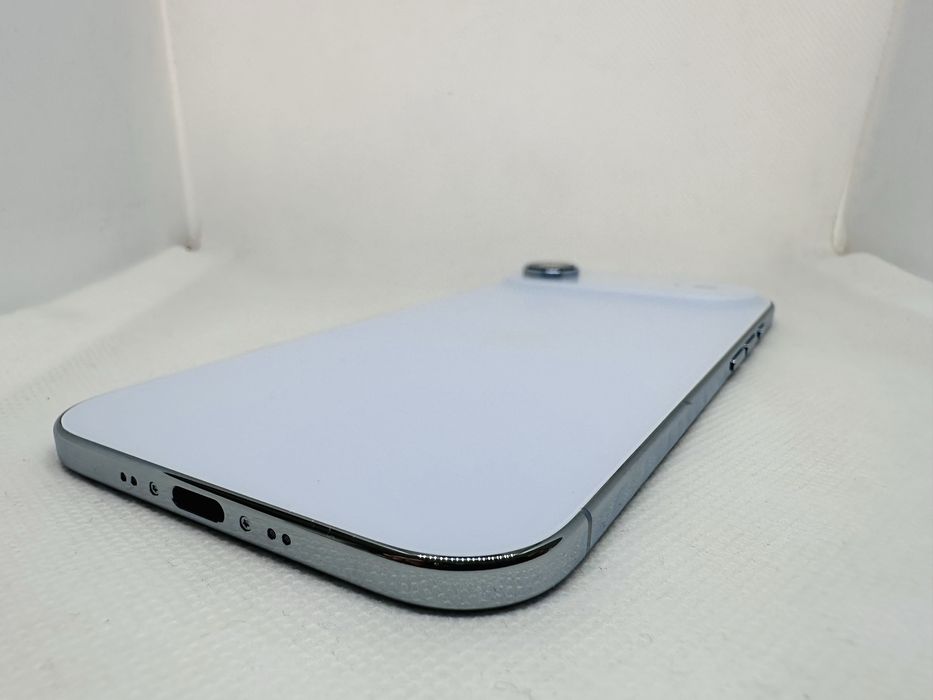 *Нов* Apple iPhone 17 Air 256 GB Sky Blue Unlocked