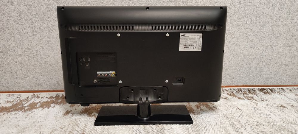 Продам led телевизор samsung 81см