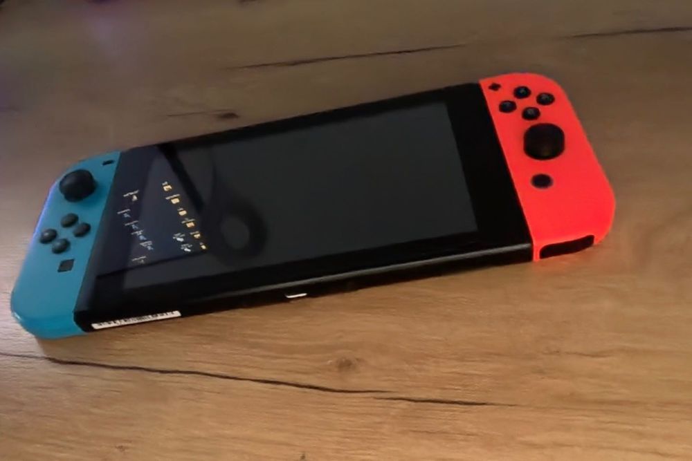 Nintendo Switch + MicroSD 256GB + Jocuri