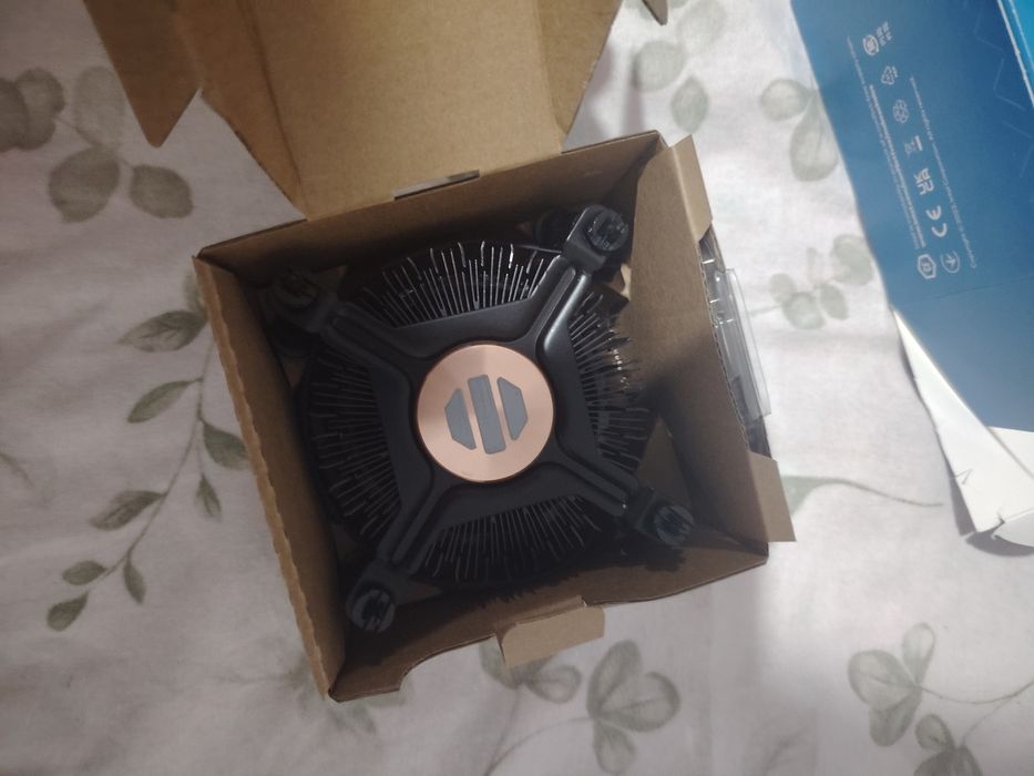 Intel Core i5-14400F (14th Gen) – чисто нов, запечатан