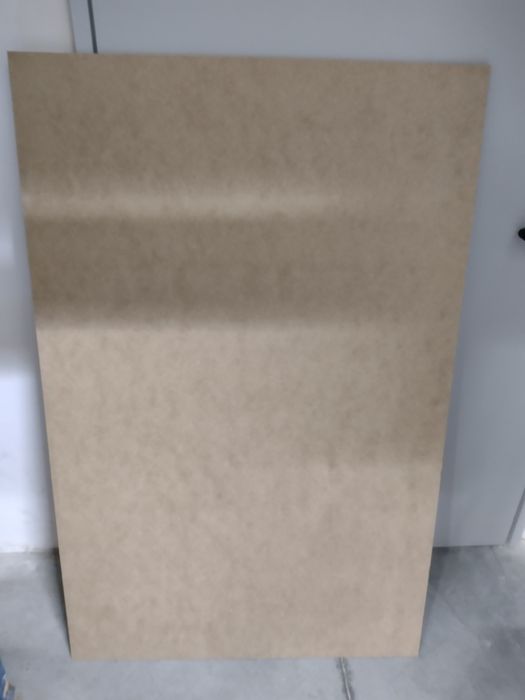 Продавам дървени плоскости