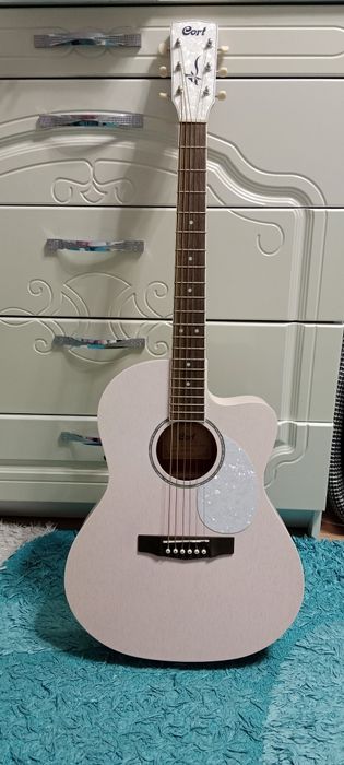 Гитара новая розовая Corf