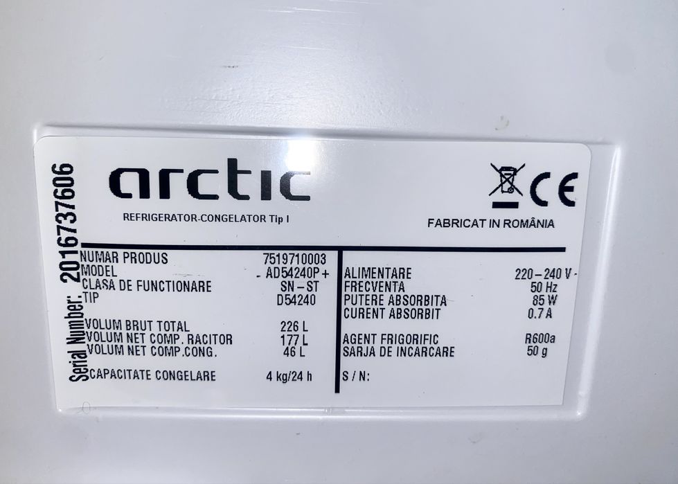 Combina frigorifica Arctic partial functionala