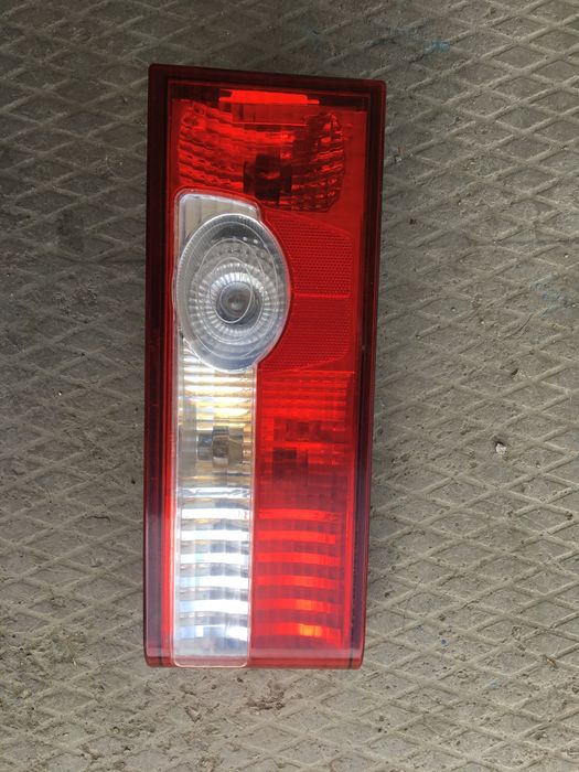 Продам правый стоп сигнал в