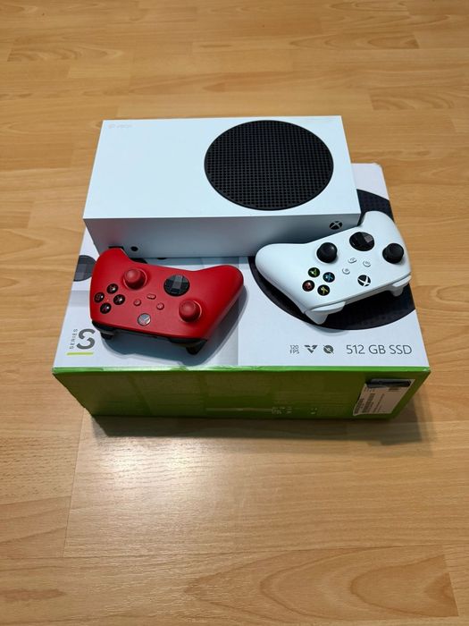 XBOX series  S 512 GB + 2 manete