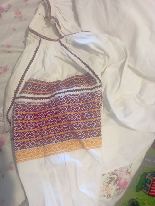 Vând iile făcute manual