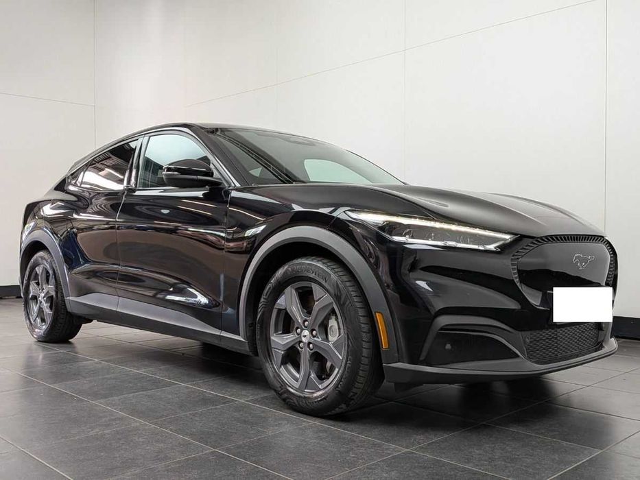 Ford Mustang Mach-E electric drive 198kW 269ks 76kwh