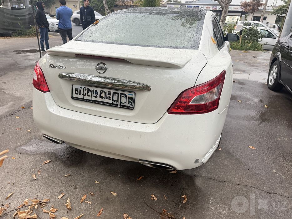 Nissan  Altima в  хорошем  состоянии  год 2009