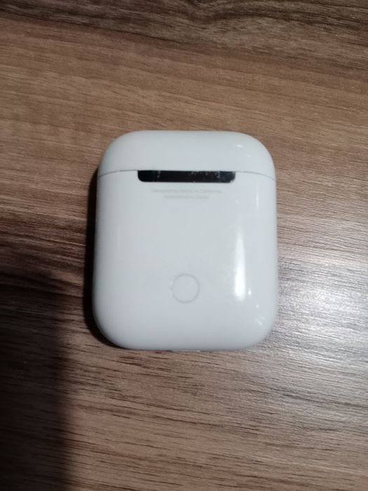 Продаётся Airpods