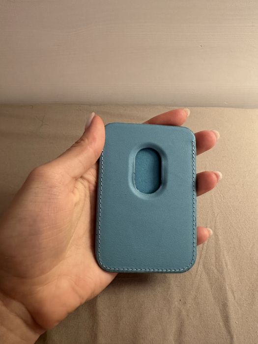 Кожен калъф за карти Apple