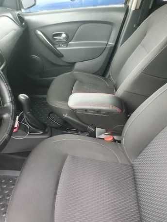 Cotiera auto pt Dacia Logan Sandero neagra + cusatura rosie sau neagra
