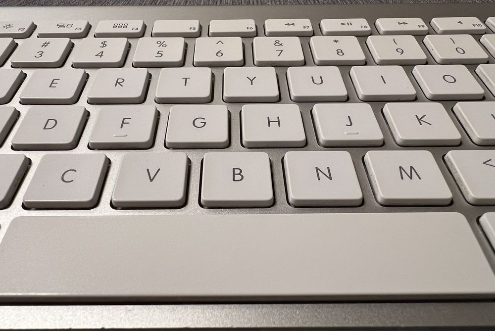 Apple Bluetooth Magic Keyboard 1