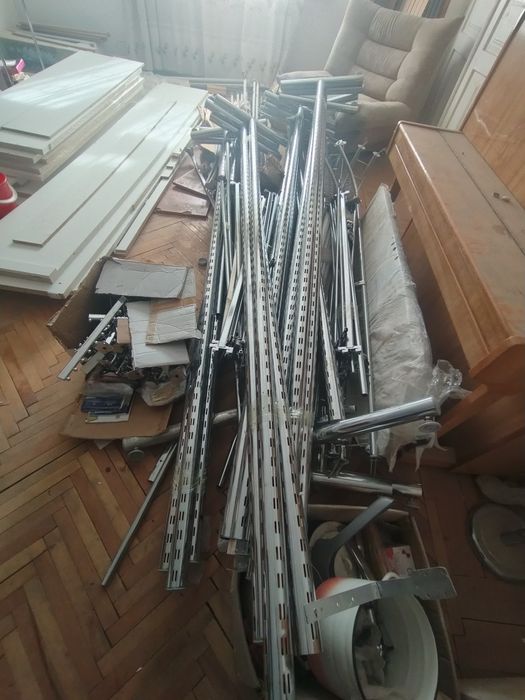 Металлический стеллаж