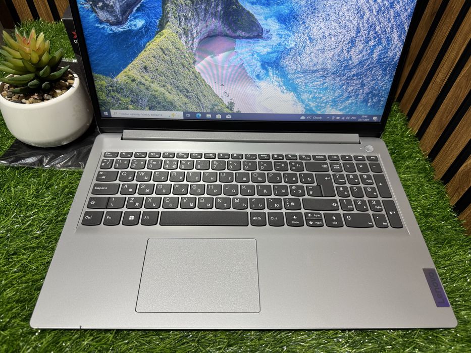 Ноутбук Lenovo ideaPad 1i Celeron N4020/4GB/SSD256GB/Intel