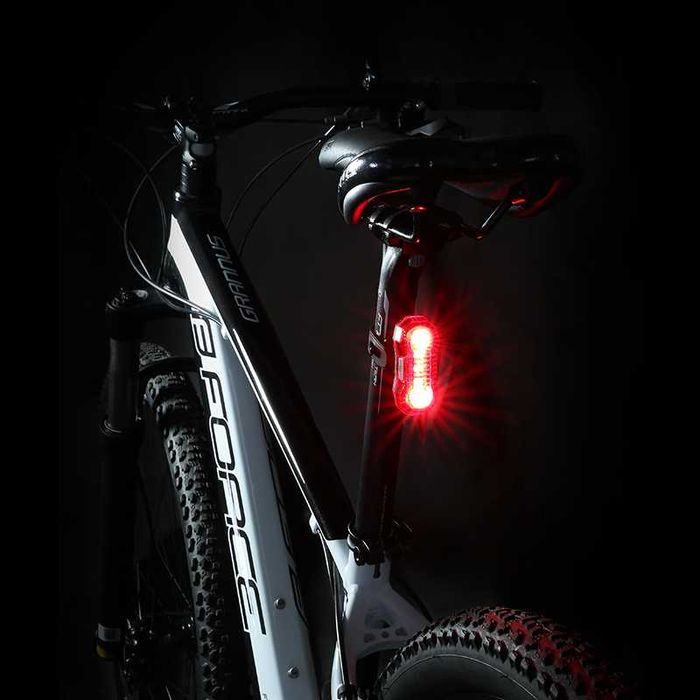 Задна LED стоп светлина за велосипед FORCE DEUX, 40 LM,  5x LED, USB