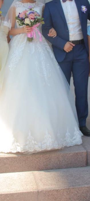 Свадебное платье