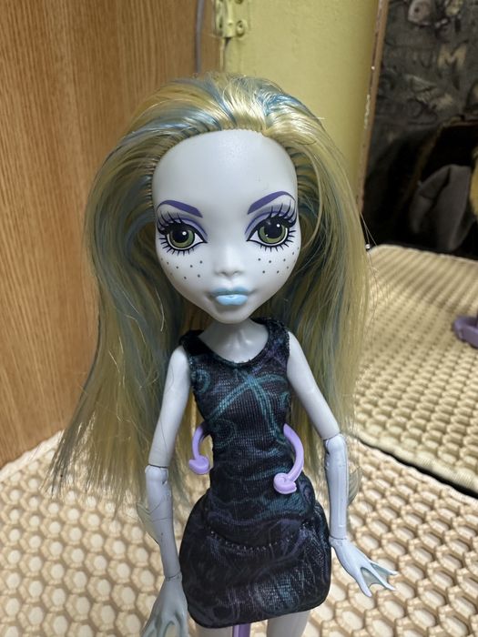 Продам куклу монстр хвй!