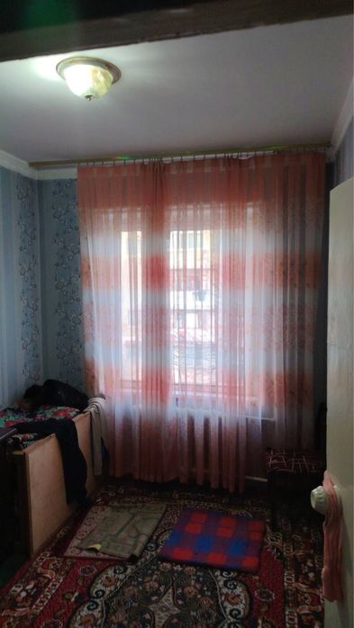 Ўзимни Қорақамиш 2/1 да 4 хонали квартира сотилади (3-қават)