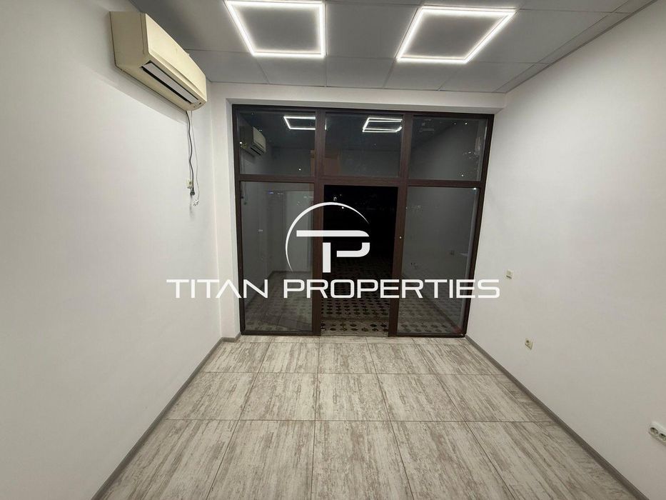 Дава се под наем Магазин в Бургас, Изгрев - 30 кв.м за 280.5 € - Снимка #3