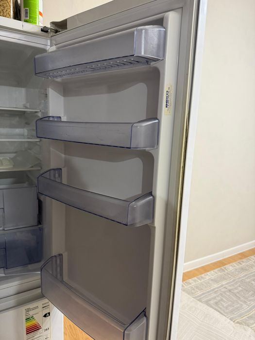 Продается холодильник