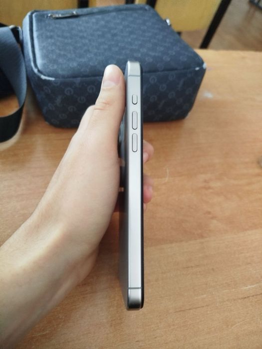 Продам iphone 15 pro max 256 Titan