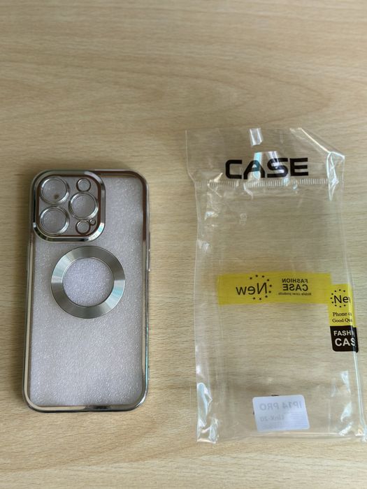 Кейс iPhone 14 pro