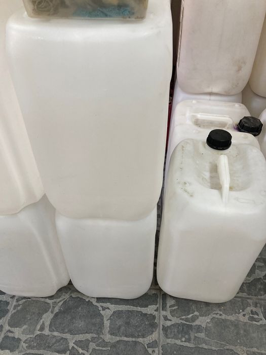 Пластмасови Туби 20 литра