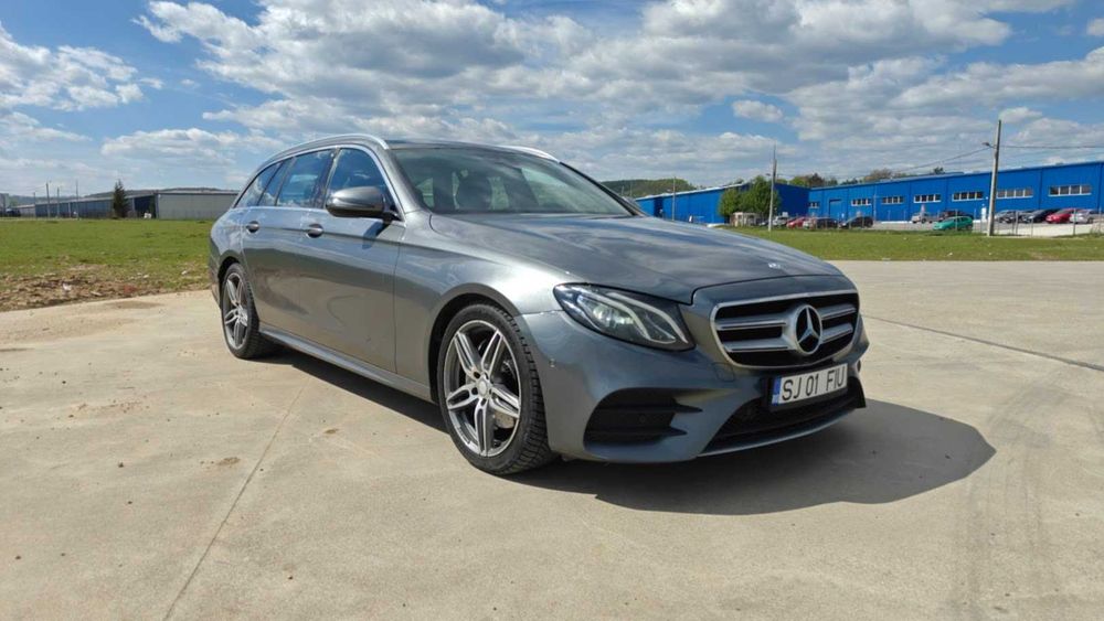 Mercedes Benz E220 AMG LINE