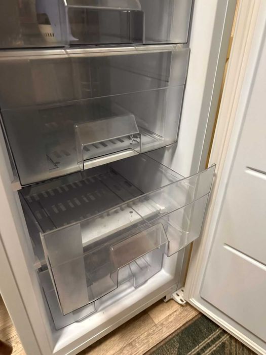 Морозильная камера "Бирюса"