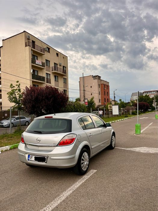 Opel astra H din 2006 motor 1.7 motorina euro 4 km 220000 reali