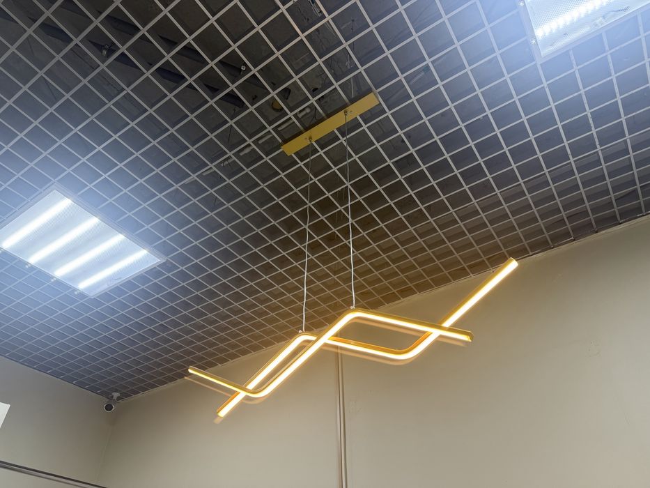 Люстры подвесные, лампочки